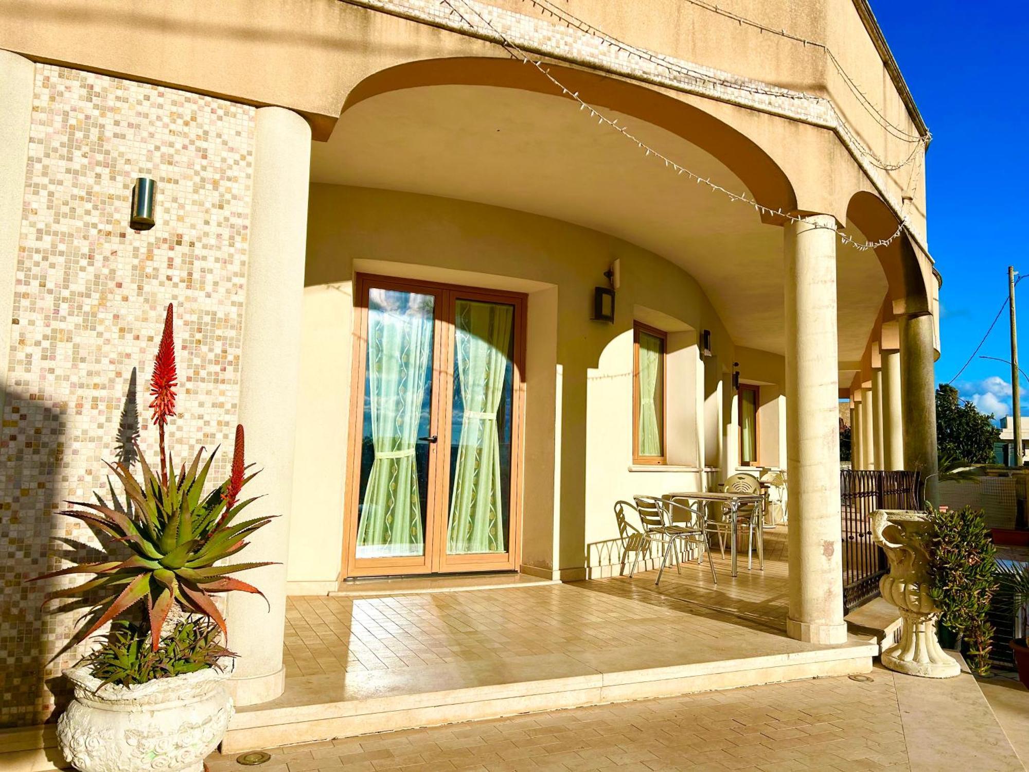 Hotel Costa Caffe Salve Exterior photo